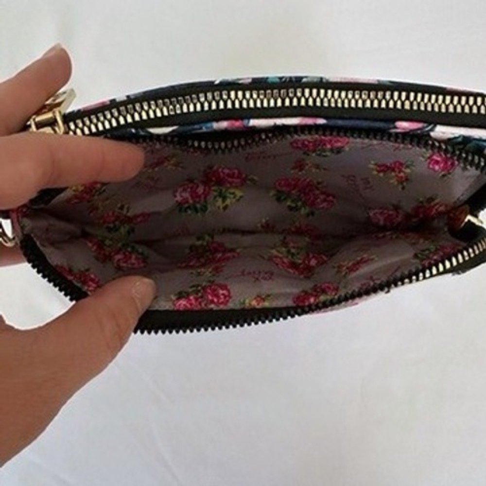 Betsey Johnson Navy Blue Pink White Floral Zip Around Cluth Wallet Y2K - Picture 5 of 10